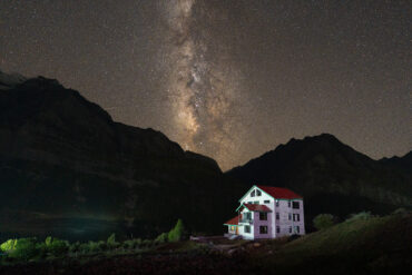 Best Hotel in Sissu: